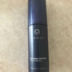 Monat intense repair treatment.